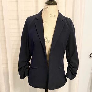 Navy blazer with ruched sleeve